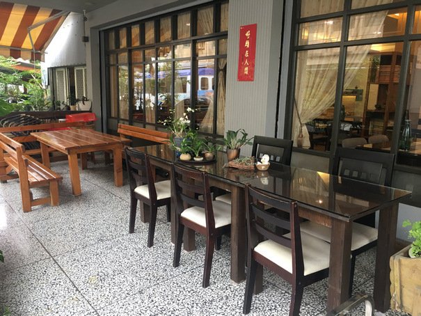 人間擺度室外用餐環境 人間擺度室外用餐環境