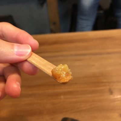 試吃鳳梨口味豆腐乳，綿密不鹹