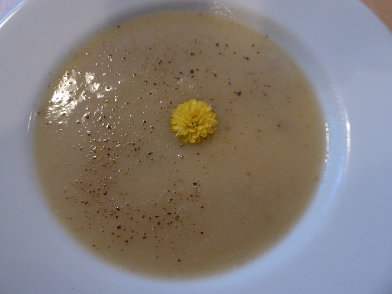 白花椰菜蔬菜濃湯 Canada Quebec vegan cauliflower soup