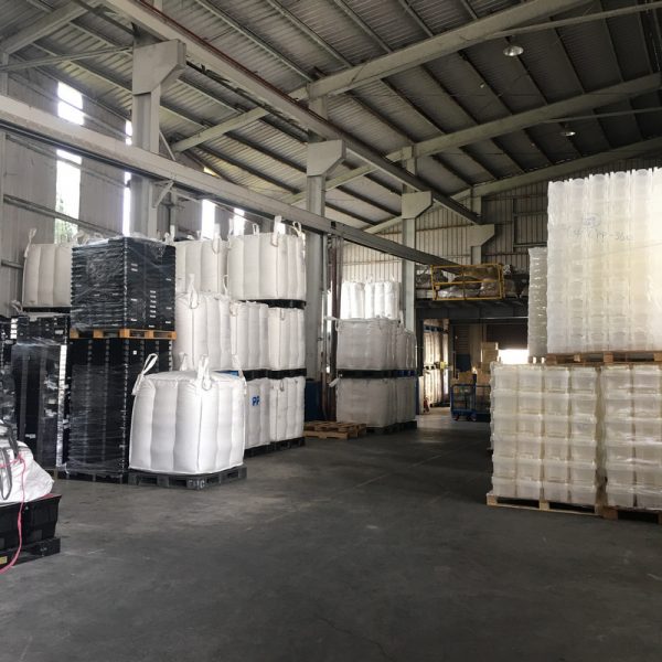 芒菓丹的回收廠　非常整齊乾淨