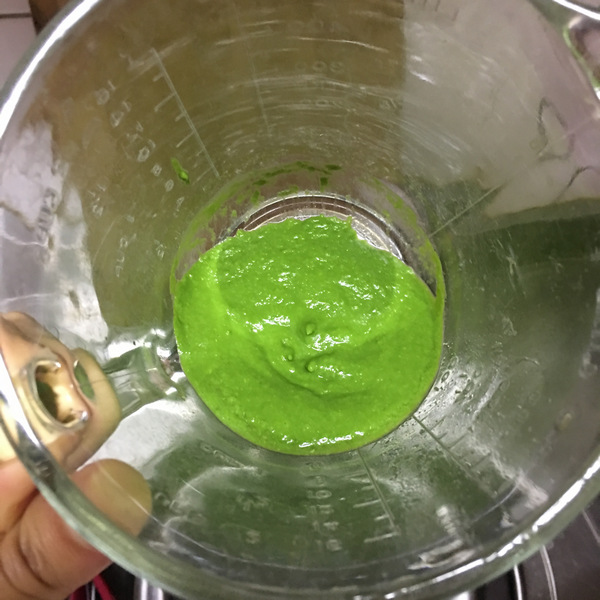 剛打好的地瓜葉青醬 剛打好的地瓜葉青醬