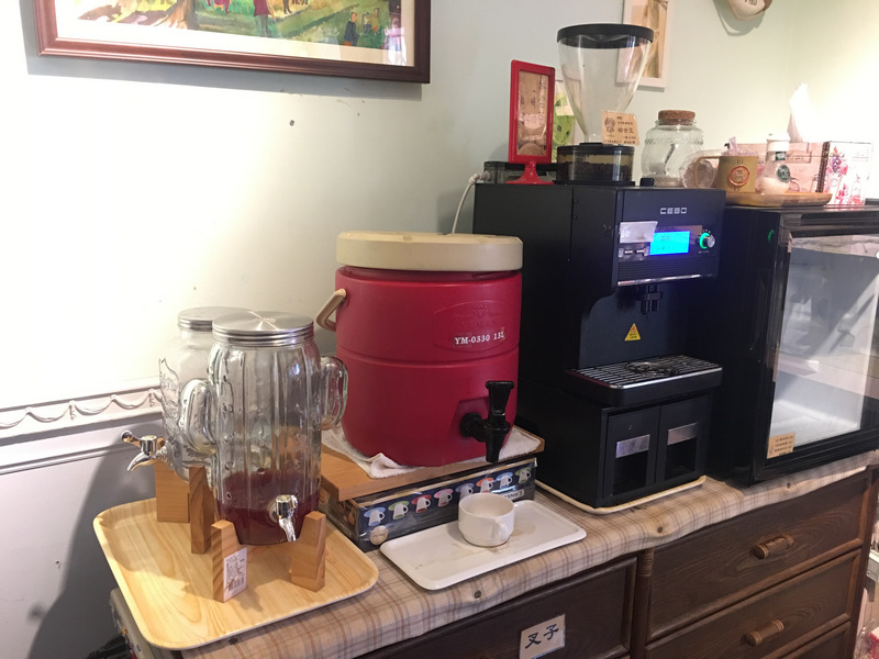 免費暢飲的咖啡、紅茶、酵素 免費暢飲的咖啡、紅茶、酵素