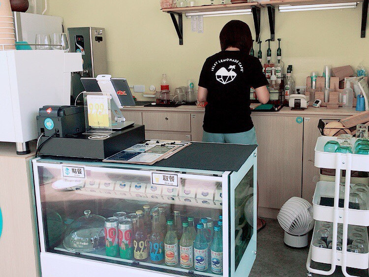 老幫手在小琉球小小島打工換宿