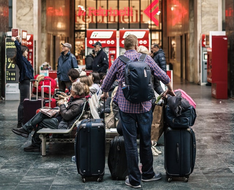 too much luggage too much luggage