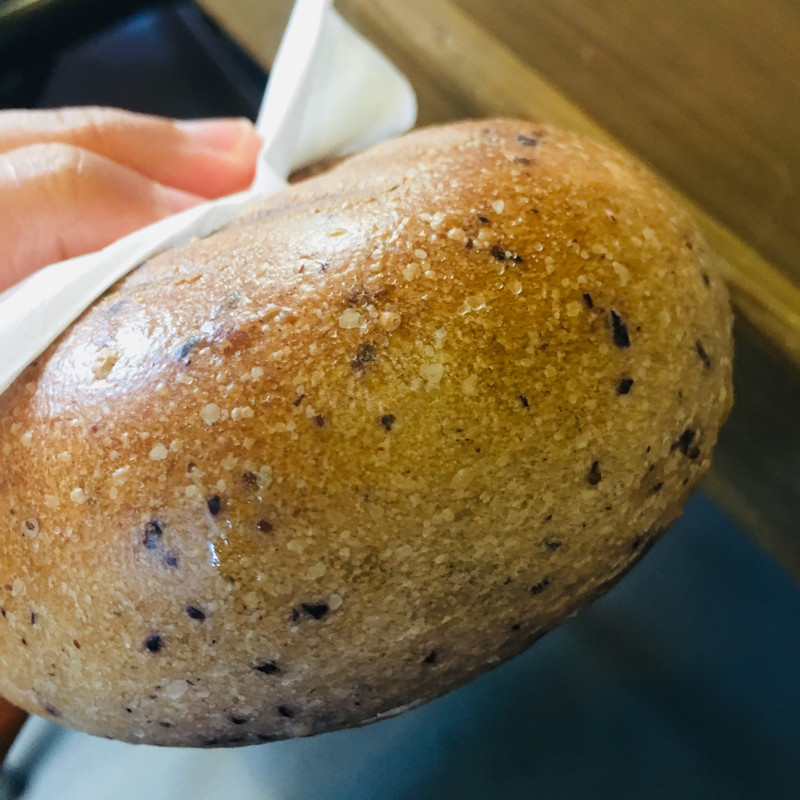 台東食冊café書店 貝果好吃