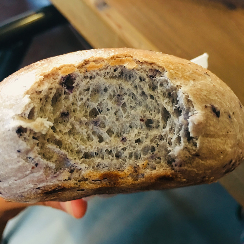 台東食冊café書店 貝果好吃