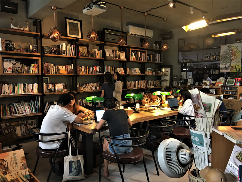 台東食冊café書店