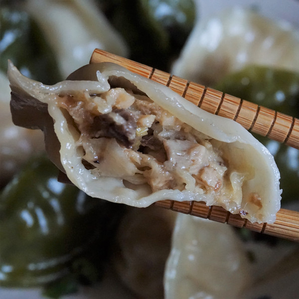 用電鍋蒸冷凍水餃