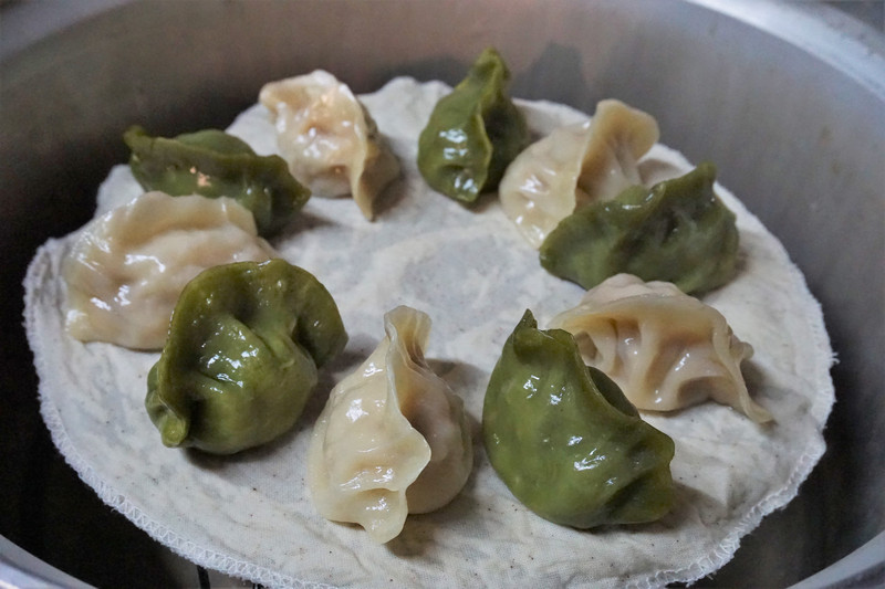 用電鍋蒸冷凍水餃