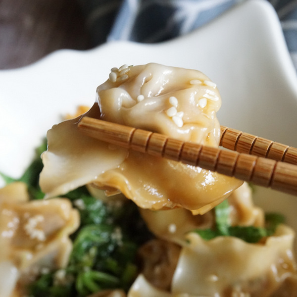 蔬食紅油炒手_蔬香世家塔香餛飩 蔬食紅油炒手_蔬香世家塔香餛飩