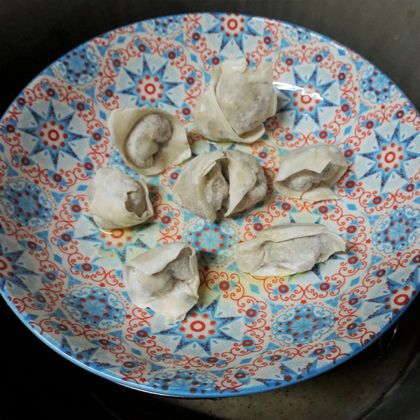 電鍋蒸冷凍餛飩 電鍋蒸冷凍餛飩