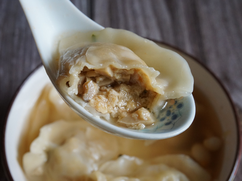 蔬香世家_塔香菇菇餃