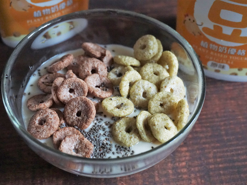 台灣好農_國產非基改黃豆vegan純素豆奶優格當早餐 台灣好農_國產非基改黃豆vegan純素豆奶優格當早餐