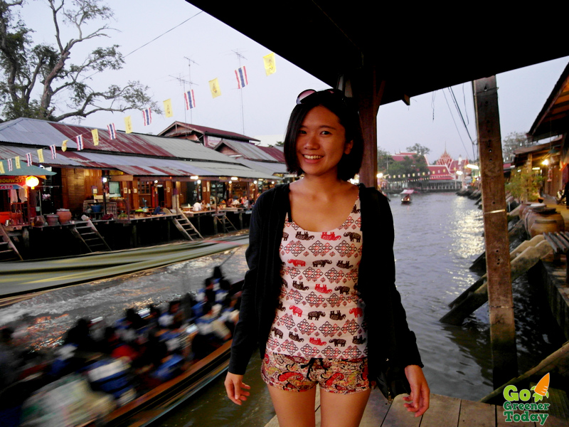 年輕時獨自搭紅眼班機去泰國曼谷 年輕時獨自搭紅眼班機去泰國曼谷