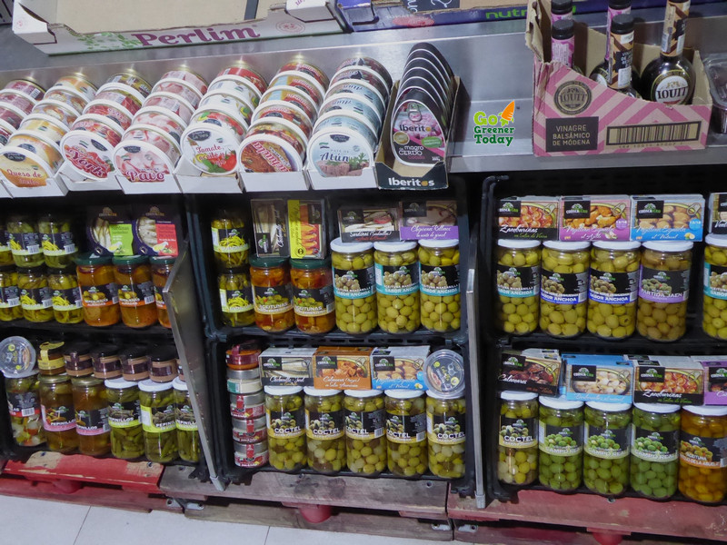 西班牙馬德里在地蔬果市場_海鮮罐頭 西班牙馬德里在地蔬果市場_海鮮罐頭