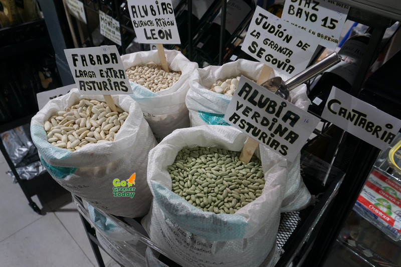 西班牙馬德里在地蔬果市場_裸賣豆類 西班牙馬德里在地蔬果市場_裸賣豆類