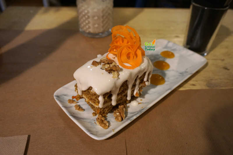 西班牙馬德里vegan蔬食餐廳_VIVA Burger_無奶蛋胡蘿蔔蛋糕 西班牙馬德里vegan蔬食餐廳_VIVA Burger_無奶蛋胡蘿蔔蛋糕