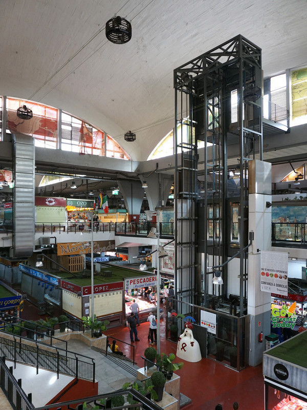 西班牙馬德里當地市場_大麥市場