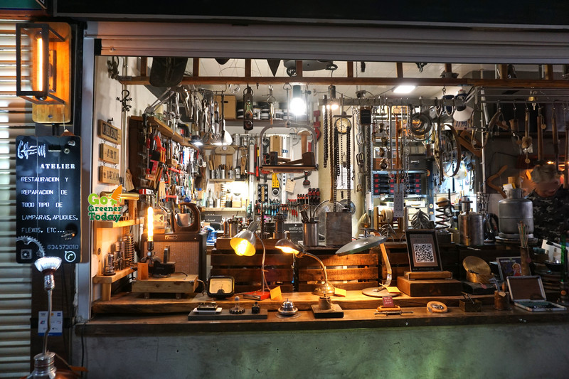 西班牙馬德里當地市場_大麥市場_維修商店upcycle 西班牙馬德里當地市場_大麥市場_維修商店upcycle