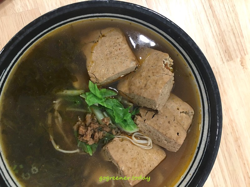 花蓮火車站vegan蔬食_榛榛豆腐店仔_麻辣臭豆腐粿條