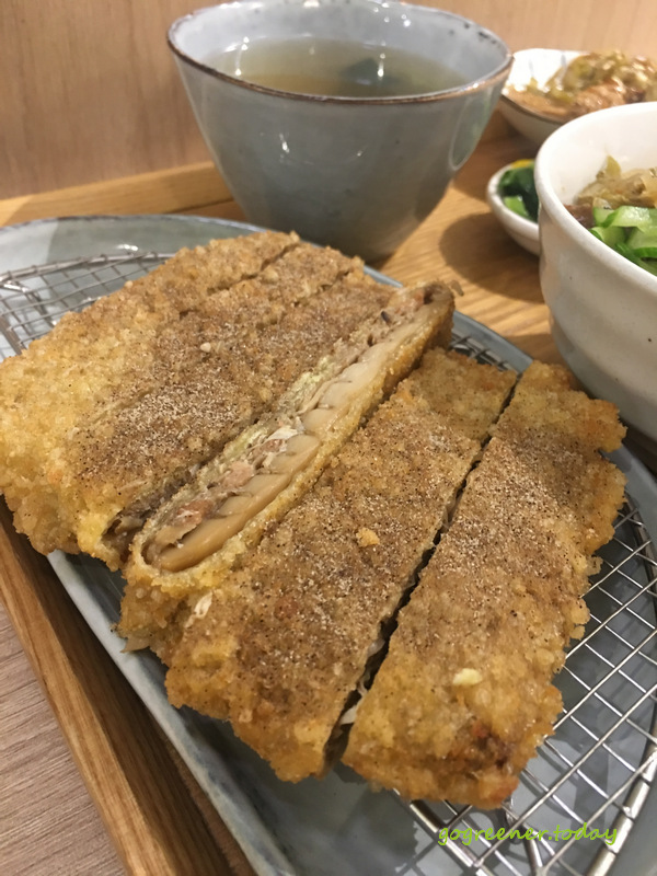 高雄蔬食餐廳_美蔬齋_招牌美蔬排