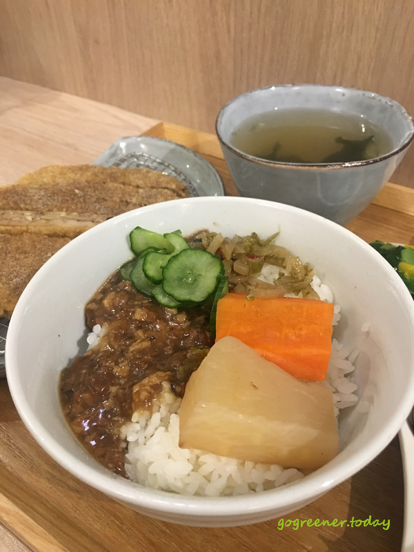 高雄蔬食餐廳_美蔬齋_桃燥飯