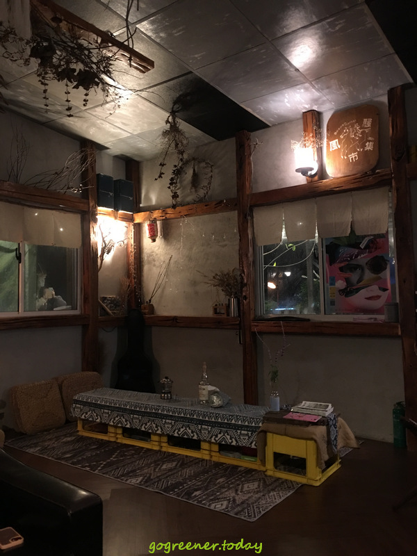 花蓮玉里交叉步咖啡_蔬食簡餐咖啡酒吧