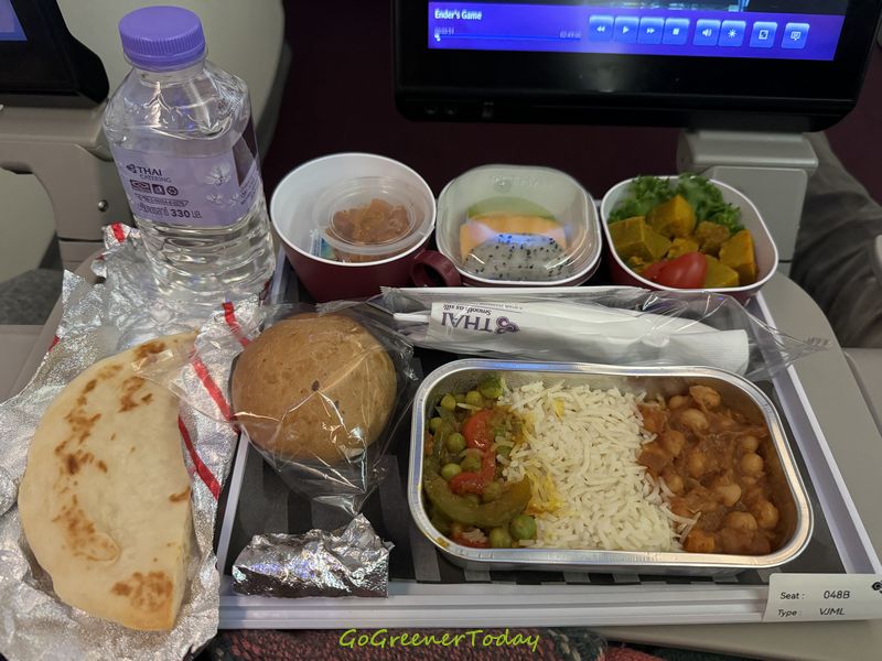 台灣飛泰國_泰航第一餐VJML蔬食餐